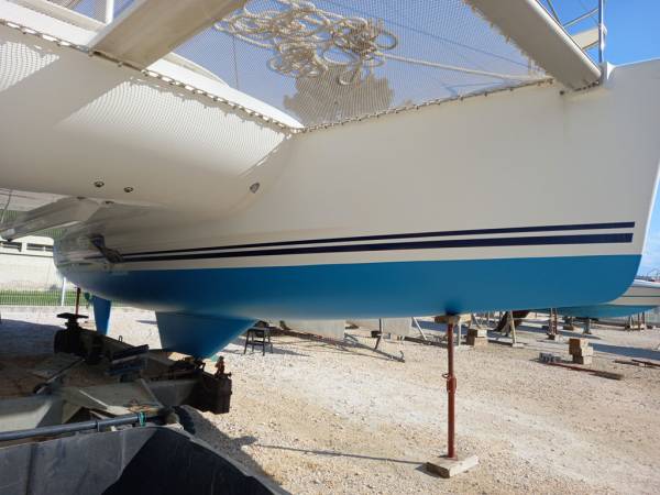Carénage : étape 4 Traitement antifouling